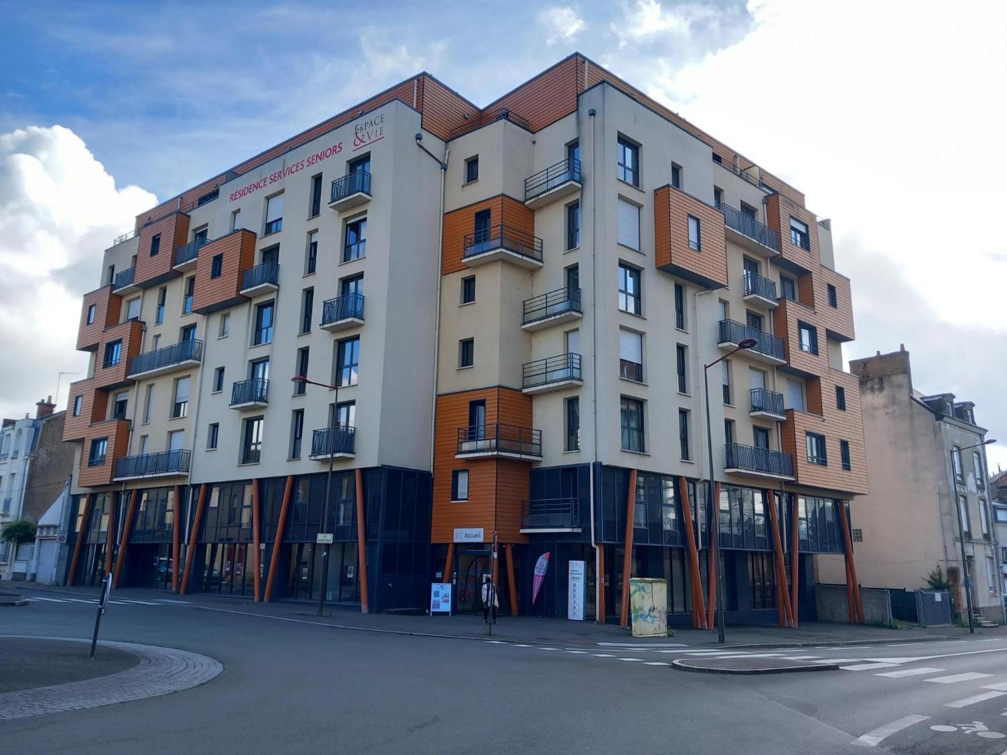 Residence Services Seniors Espace Et Vie لو مان المظهر الخارجي الصورة